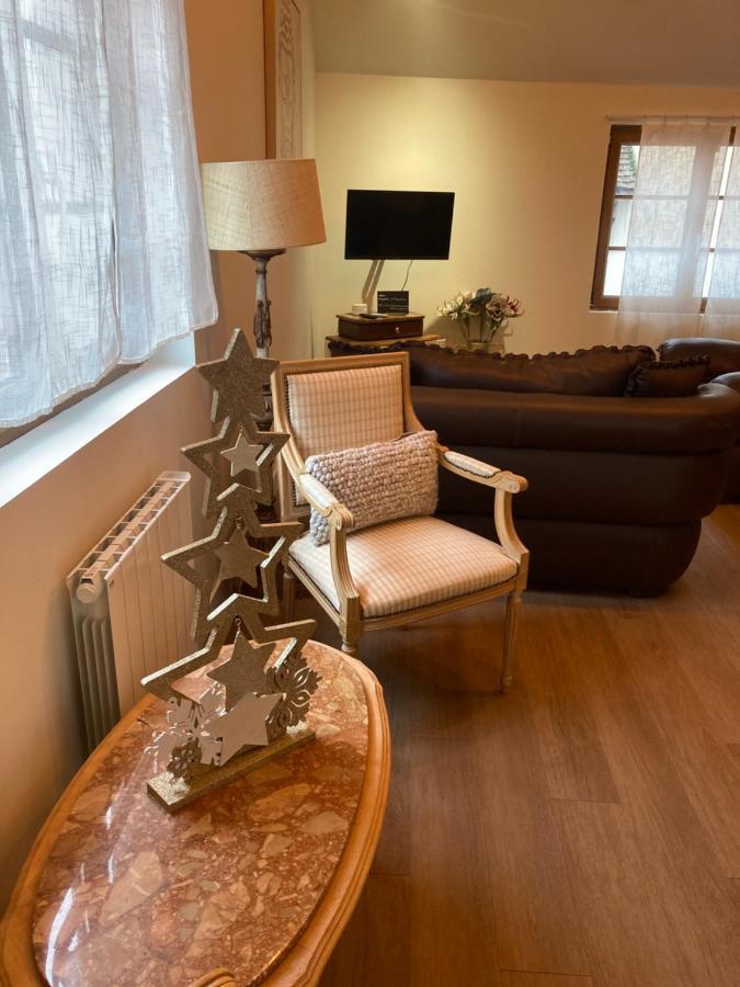Le Carrosse, La Diligence, Centre Saint Jean De Losne Tarif 2Pers 1 Chambre, Tarif 4 Pers 2 Chambres Dış mekan fotoğraf